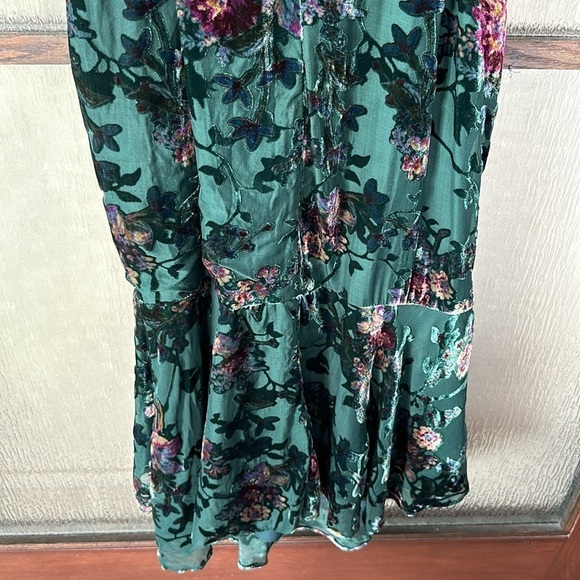 Harlyn
Velvet High Low Dress size small - Picture 15 of 16